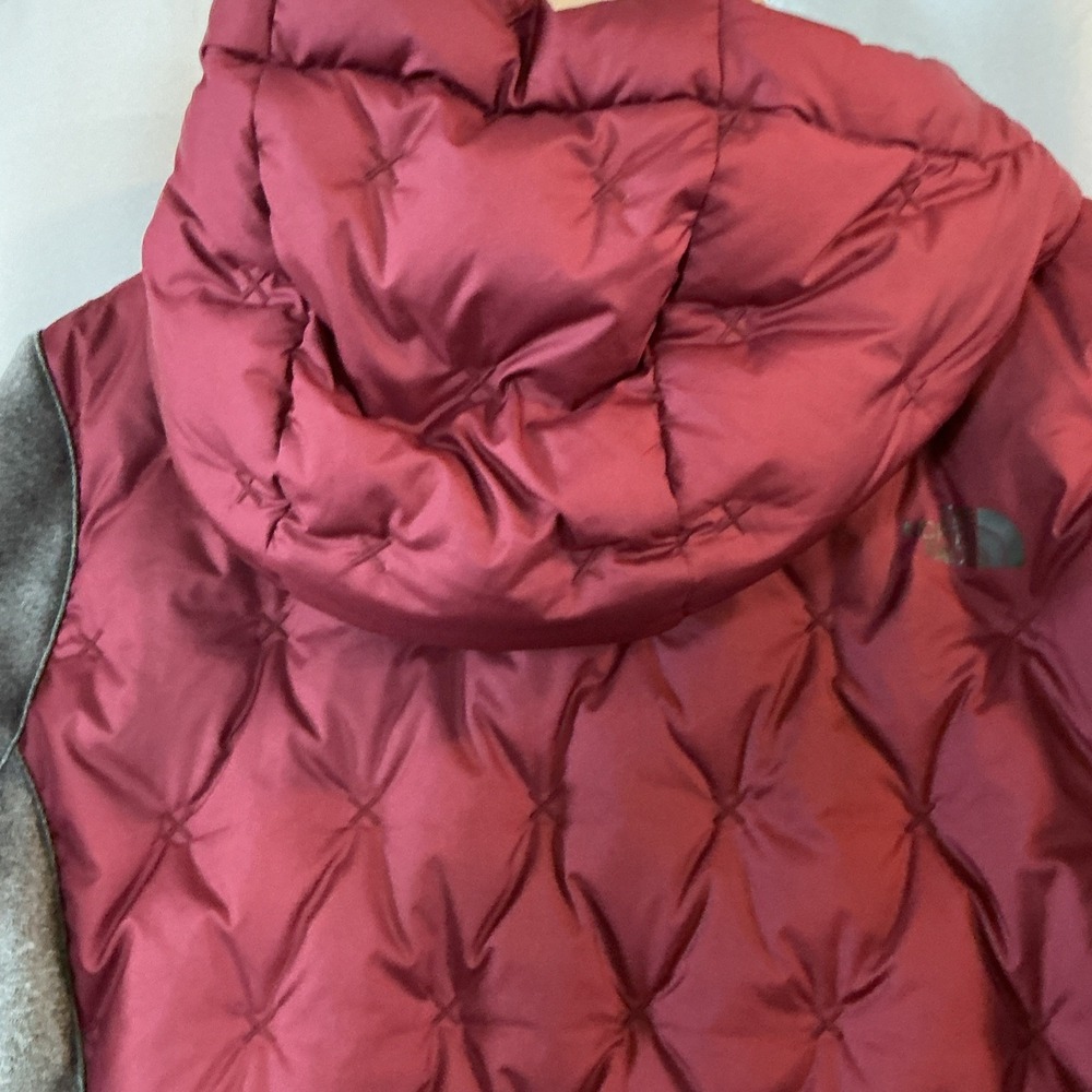 Women's North Face Burgundy Mashup Pullover Hooded Down Filled Jacket. Size L - Picture 9 of 11